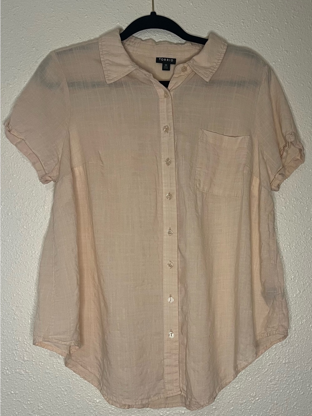 torrid Pale Peach Button-Down Short Sleeve Shirt